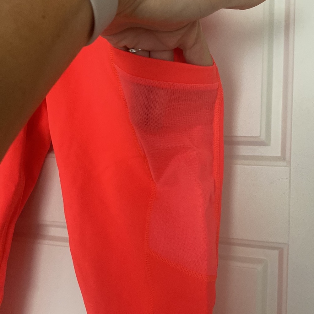 Fabletics exercise pants - Picture 2 of 4